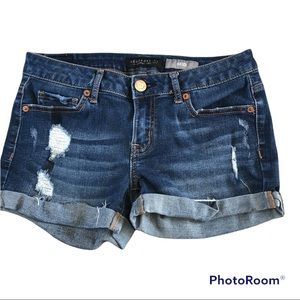 cut off Jean shorts MIDI distressed size 2 Aeropostale roll up